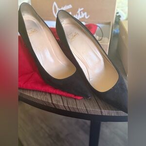 Christian Louboutin Black suede Pumps Heels